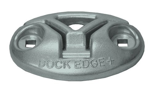 Close-up af Dock Edge bropullert, der viser detaljerne i designet.