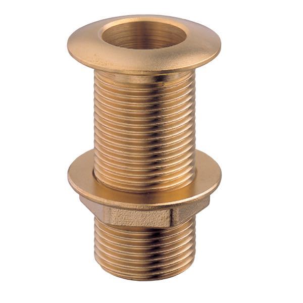 Guidi gennemføring 3/4" monteret på en båd, fremhæver robuste fittings.