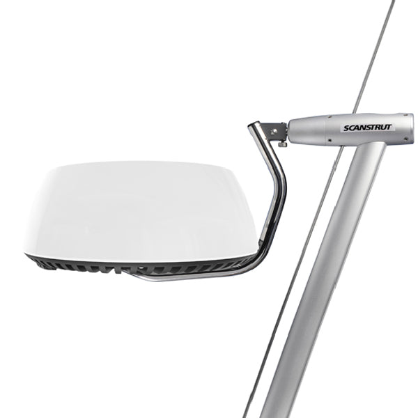 ScanStrut radar mount monteret på båd med selvnivellerende funktion.