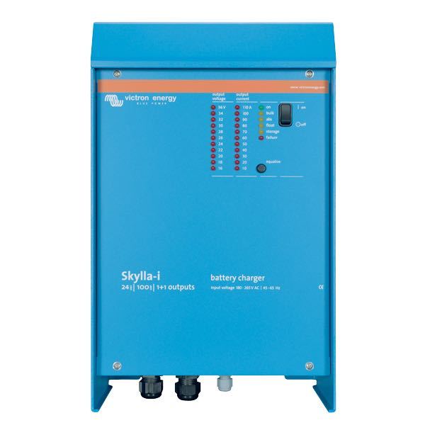 Victron Skylla-I lader 24V 80Amp set fra siden med tilslutninger