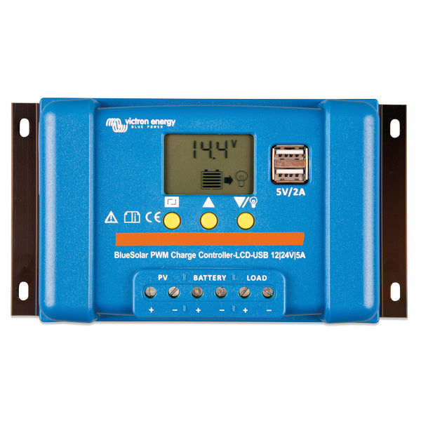 Victron BlueSolar PWM-LCD & USB monteret i en maritim installation med solpaneler