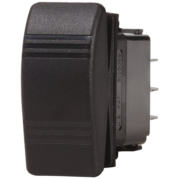 Close-up af Blue Sea Systems DPDT kontaktens switchfunktioner