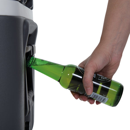 Icemaster kølekasse set fra siden, med hængsel åbent.