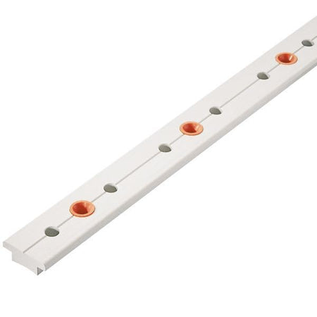 T-skinne 32mm fra Ronstan set skråt forfra