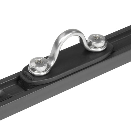 Ronstan serie 19 C-slæde med bøjle set fra siden