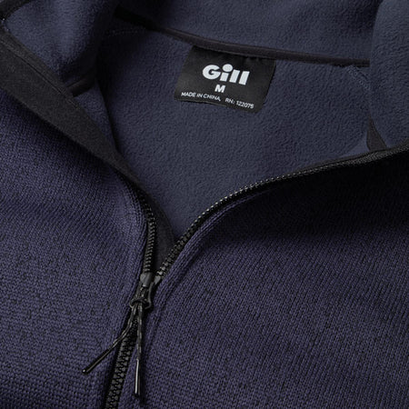 Sidevinkel af Gill fleece jakke, der viser kæde og søm.