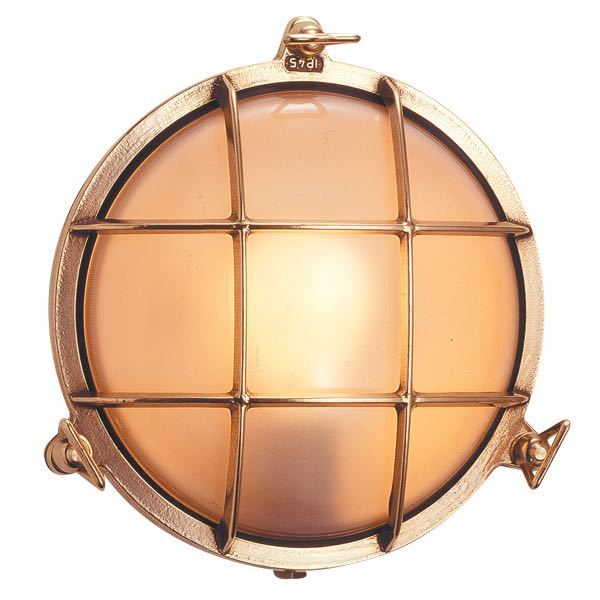 Skotlampe fra Foresti med mat glas, monteret på en bådvæg.