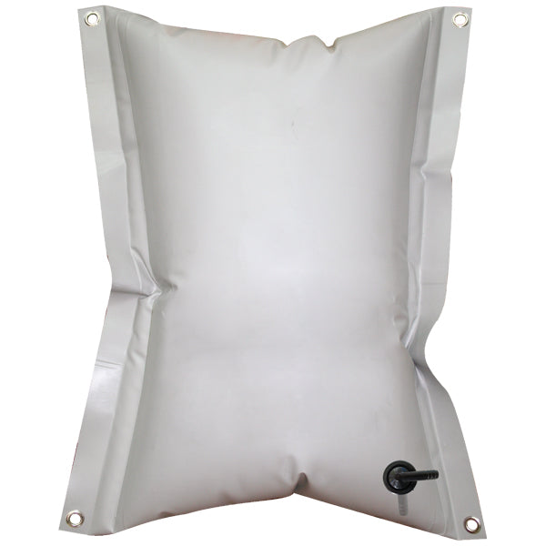Nuova Rade vandtank i brug ombord på en båd
