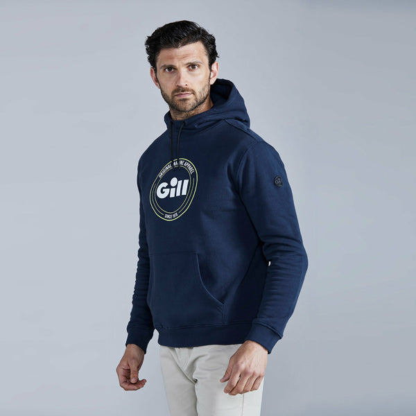 Gill Cavo Hoodie LS05 navy i brug under sejlads